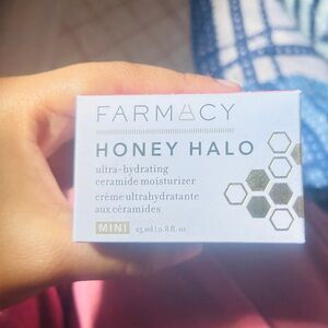 Mini farmacy honey halo